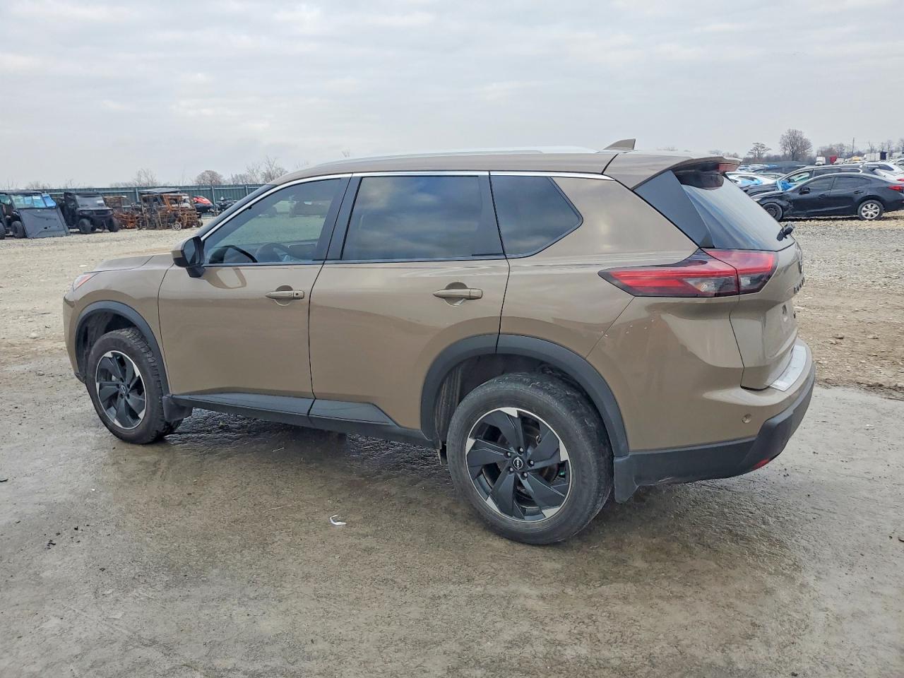 2024 NISSAN ROGUE SV photo 2