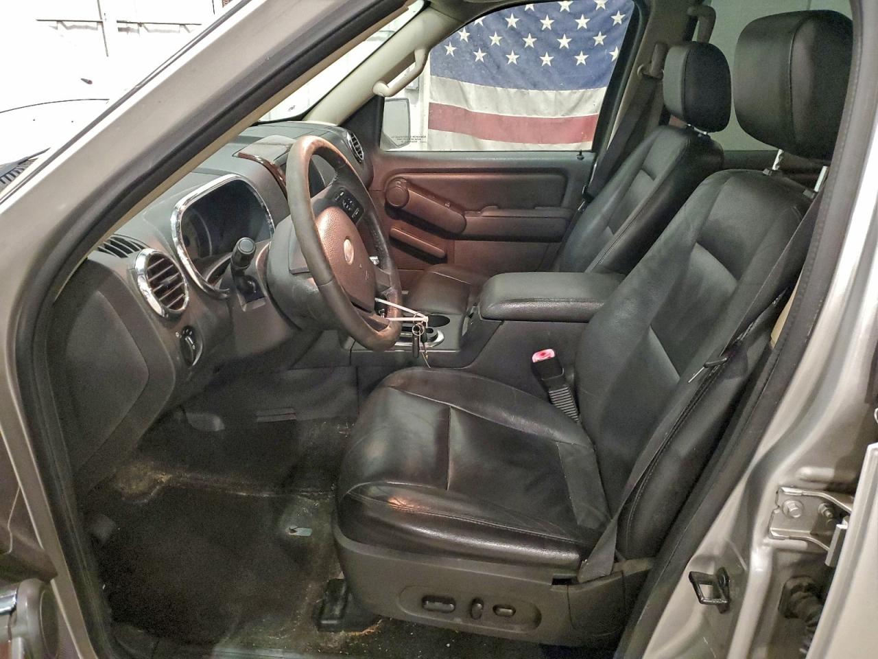 2007 FORD EXPLORER LIMITED photo 7