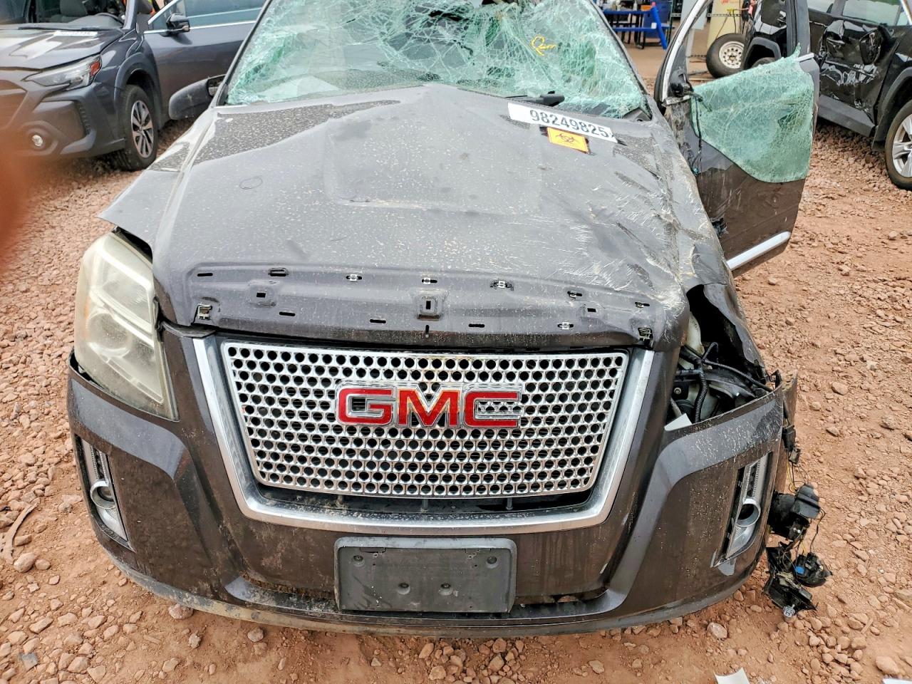 2015 GMC TERRAIN DENALI photo 12