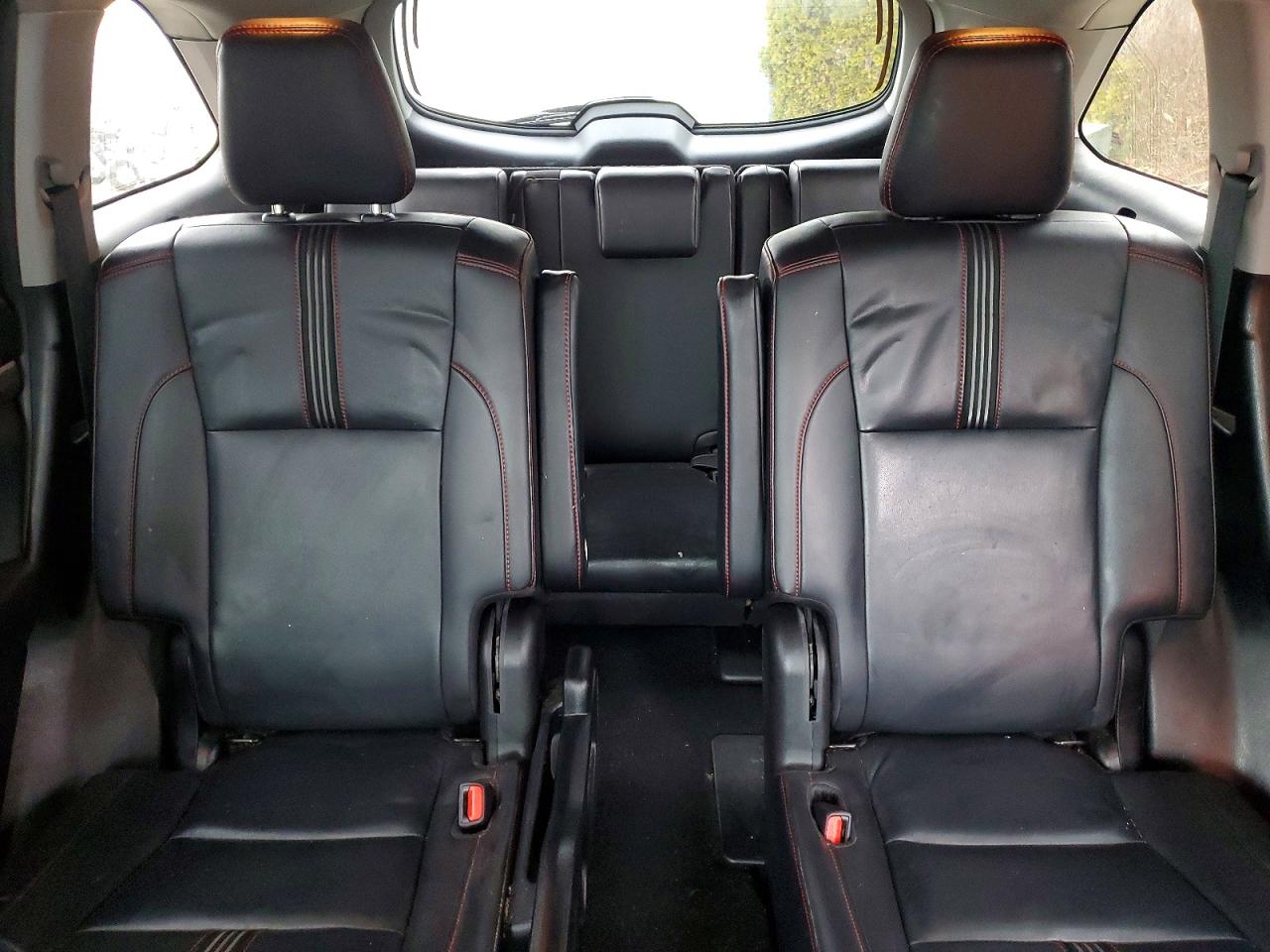 2019 TOYOTA HIGHLANDER SE photo 10