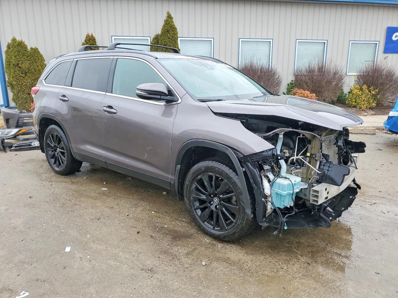 2019 TOYOTA HIGHLANDER SE photo 4