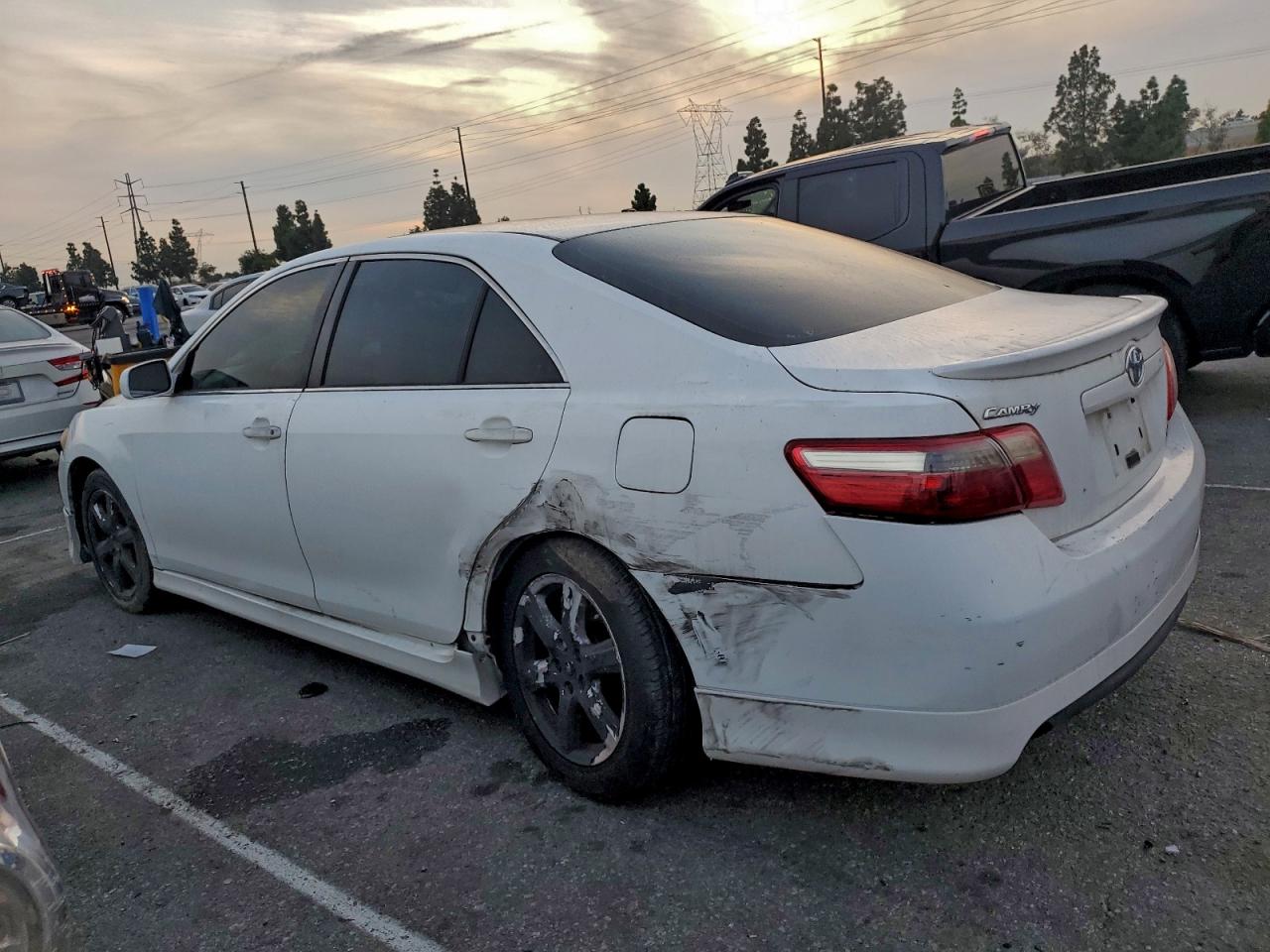 2007 TOYOTA CAMRY LE photo 2