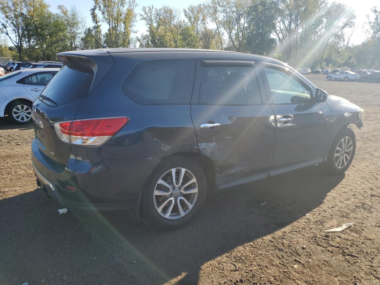 2013 NISSAN PATHFINDER S photo 3