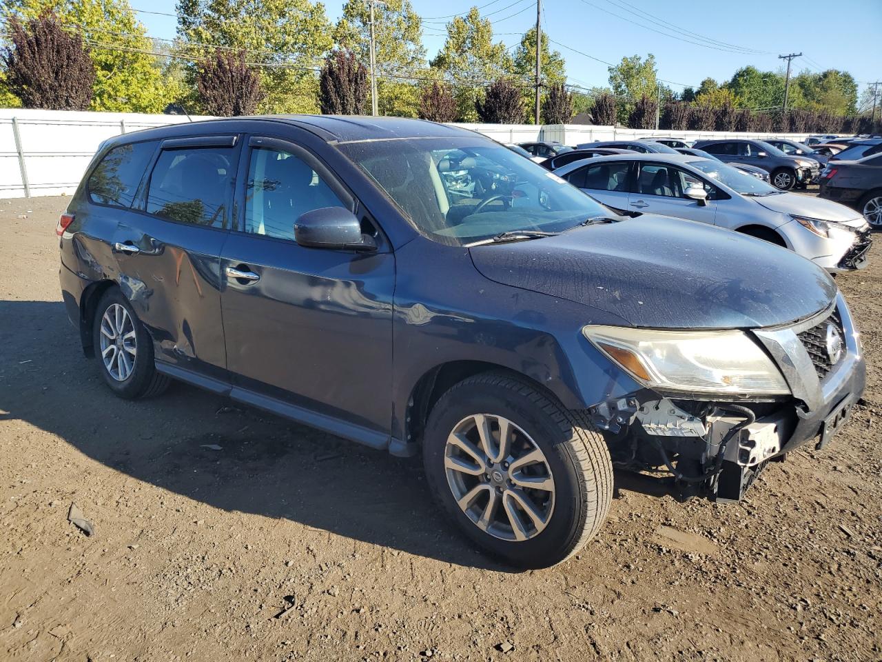 2013 NISSAN PATHFINDER S photo 4