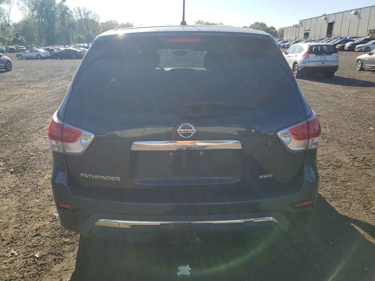 2013 NISSAN PATHFINDER S photo 6