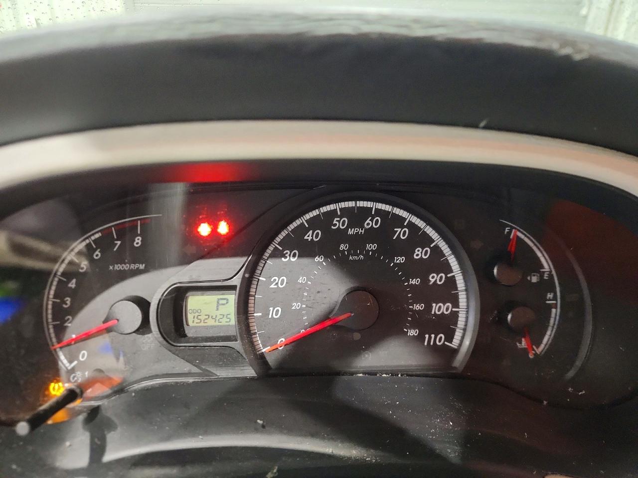2014 TOYOTA SIENNA LE photo 9
