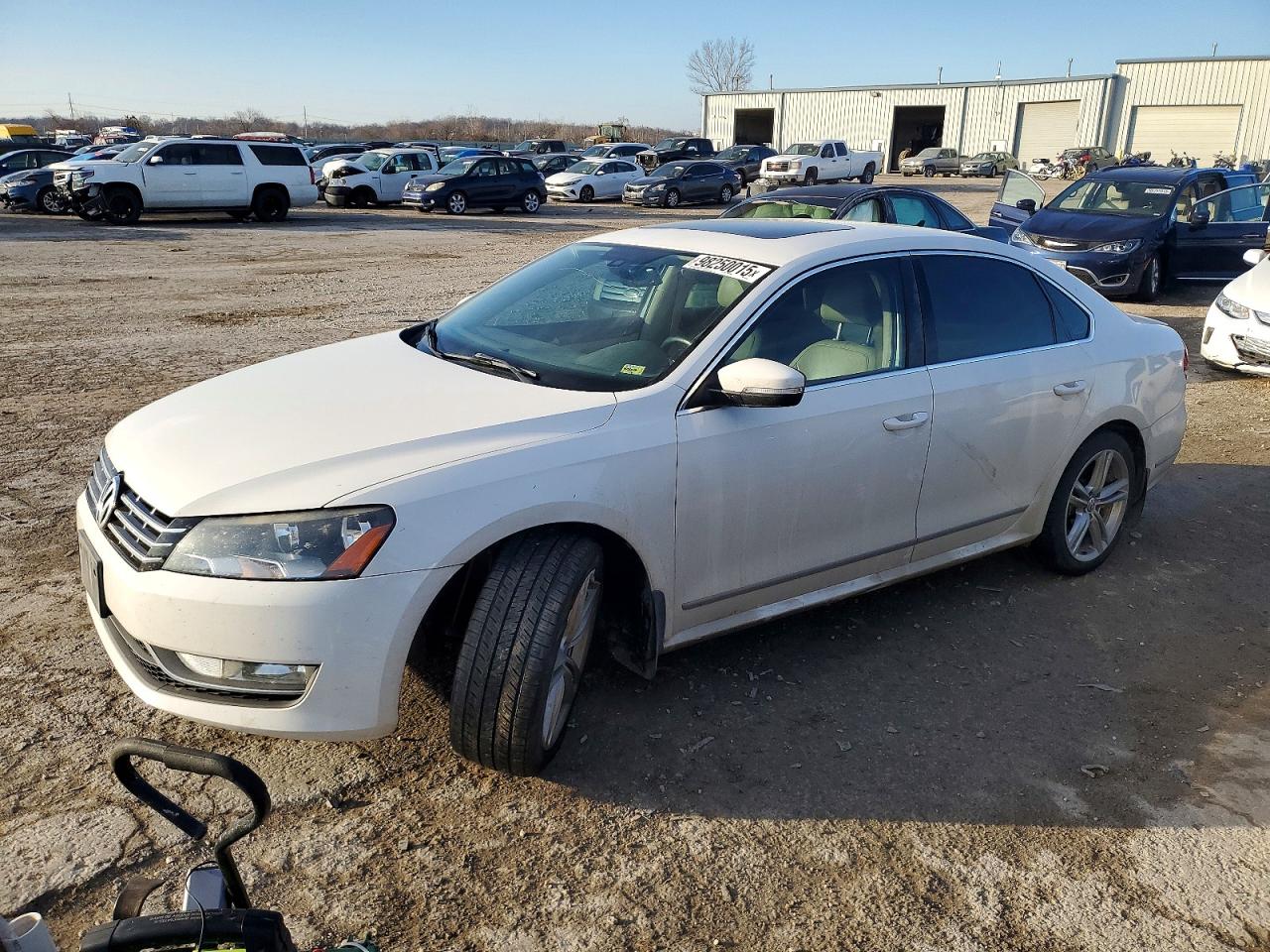2014 VOLKSWAGEN PASSAT