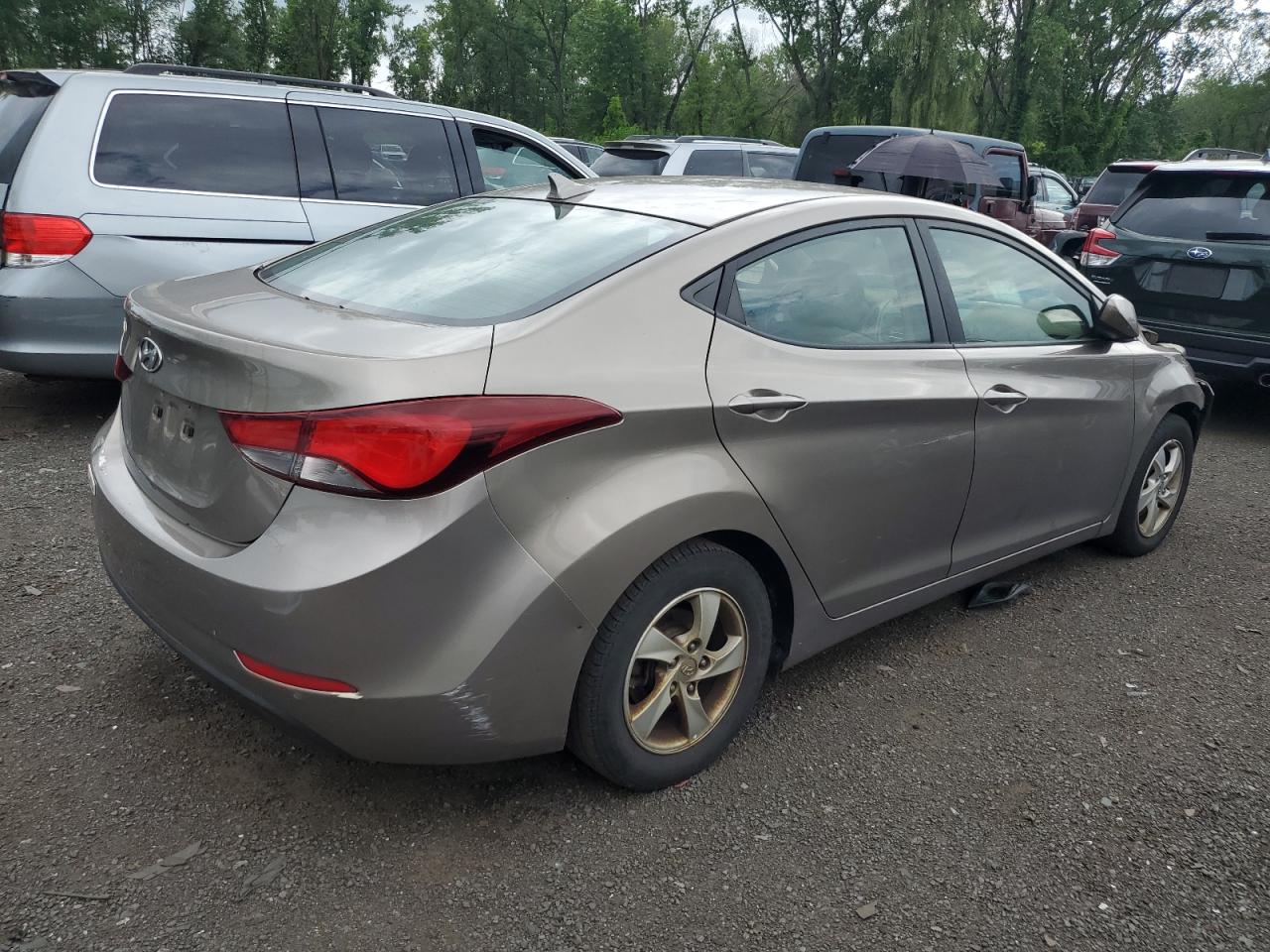 2015 HYUNDAI ELANTRA SE photo 3