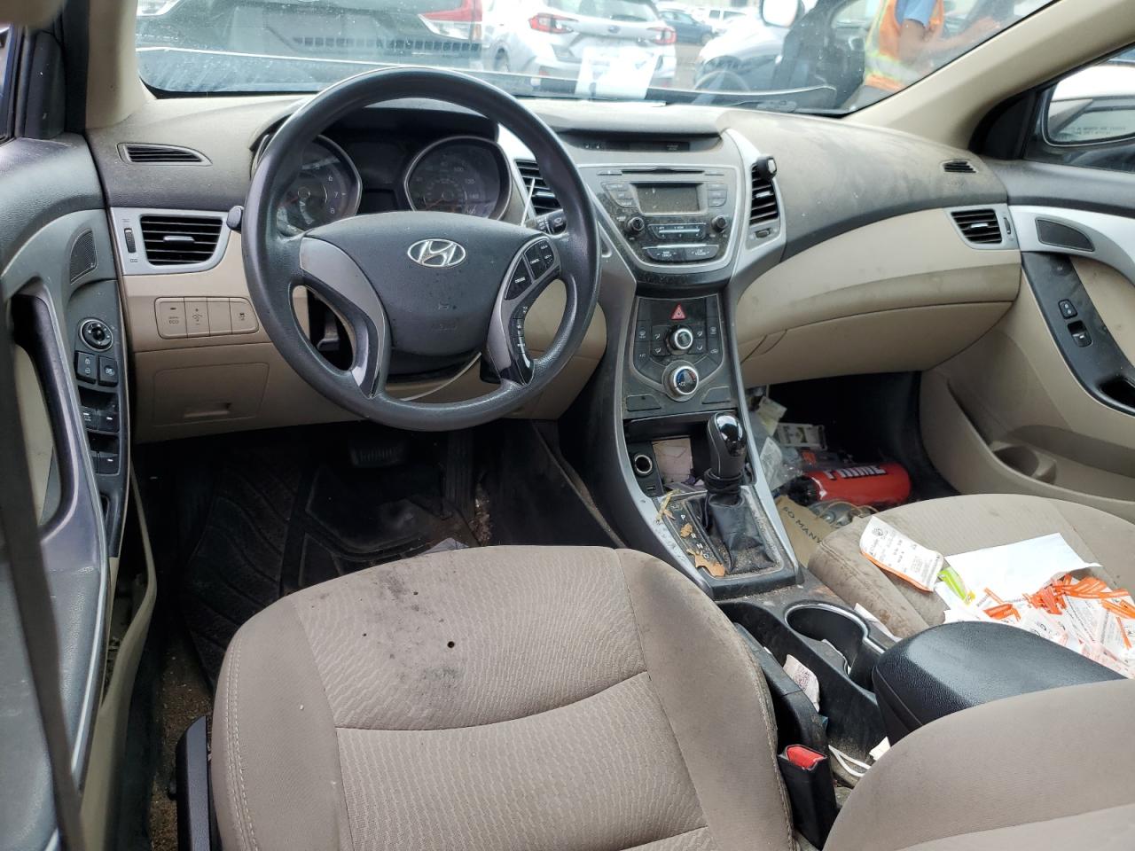 2015 HYUNDAI ELANTRA SE photo 8