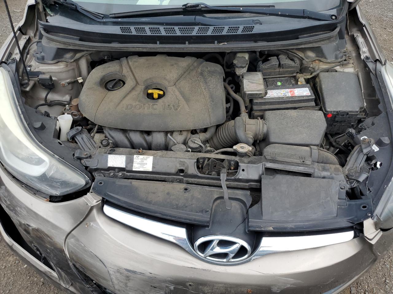 2015 HYUNDAI ELANTRA SE photo 11