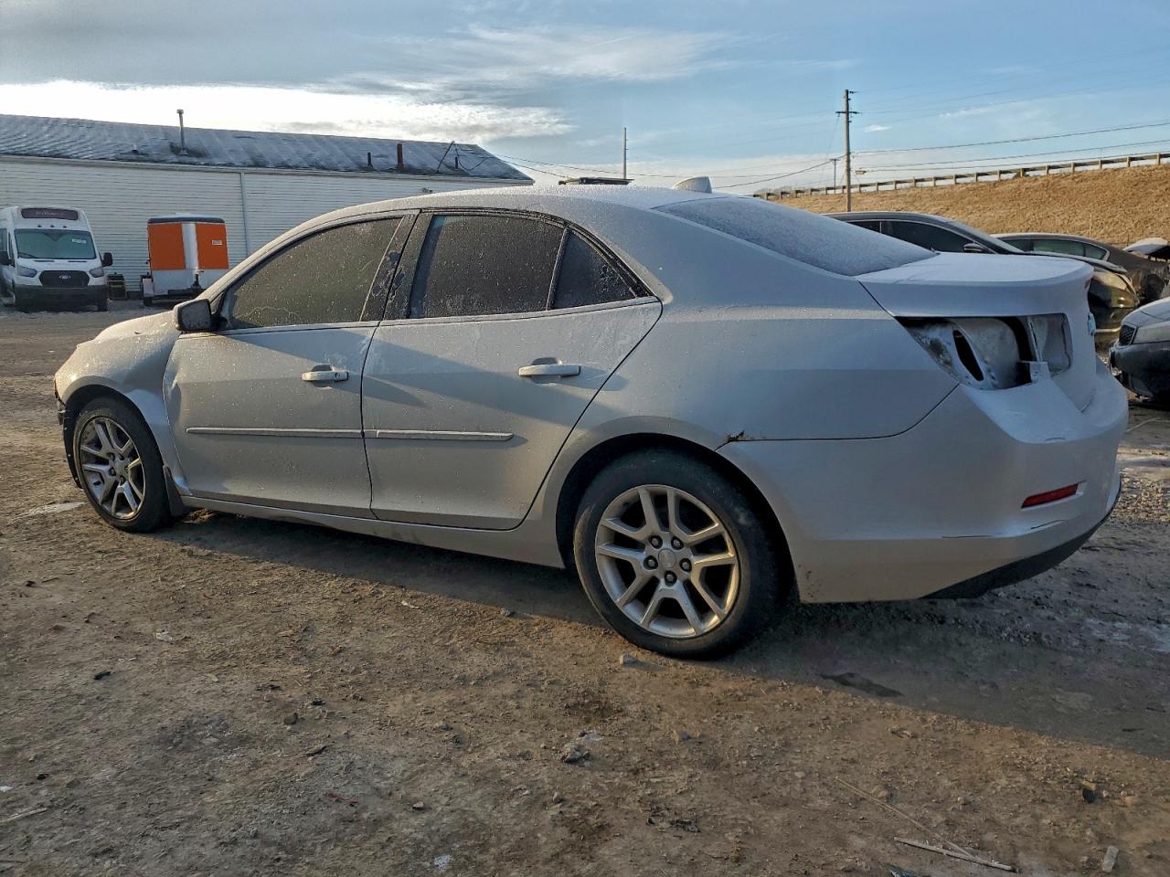 2013 CHEVROLET MALIBU 1LT photo 2