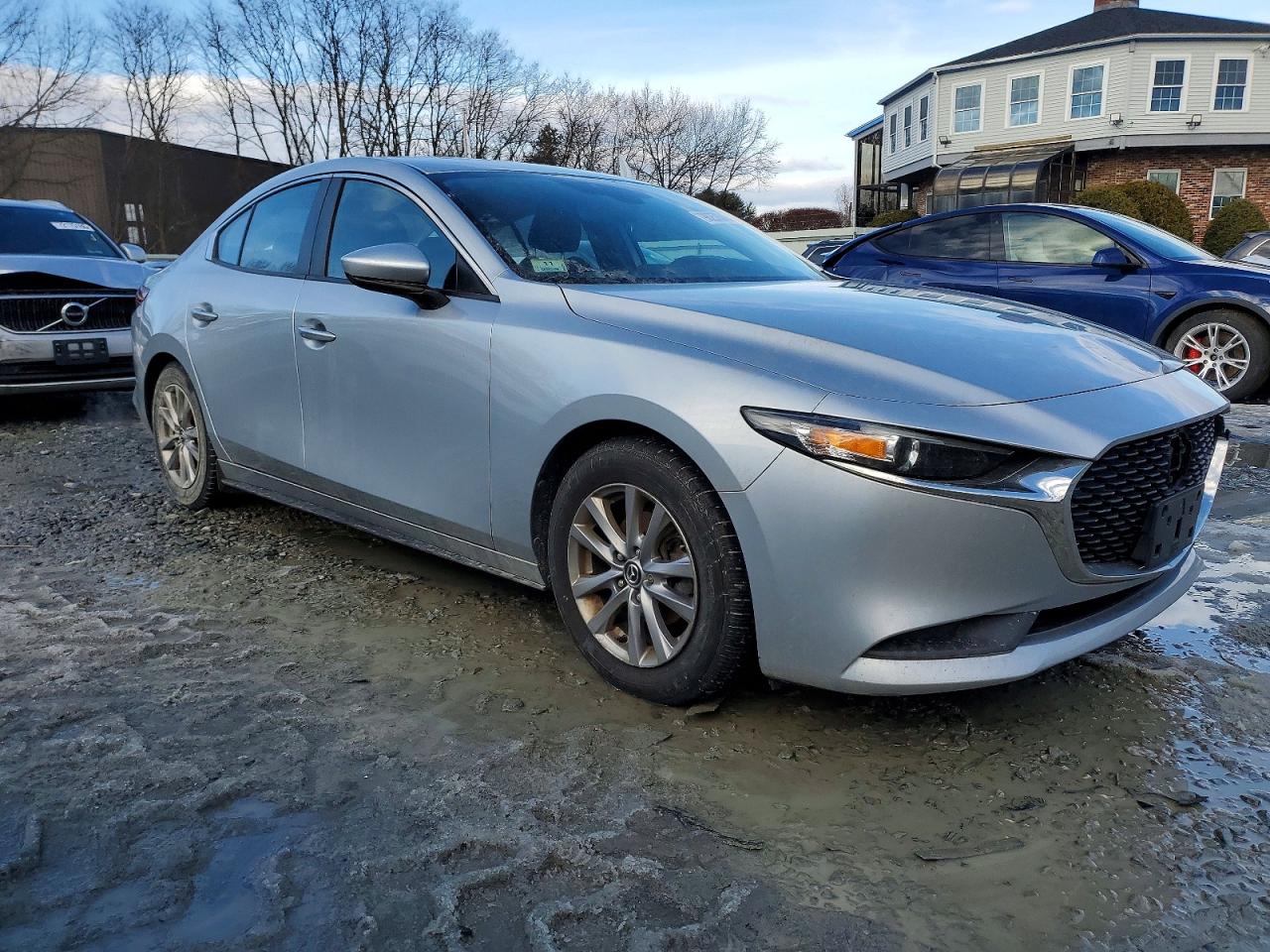 2019 MAZDA 3 photo 4
