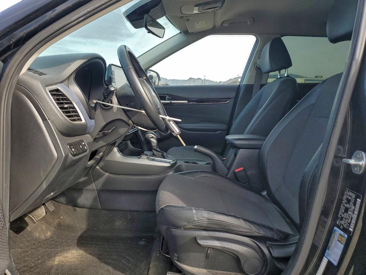 2021 KIA SELTOS S photo 7