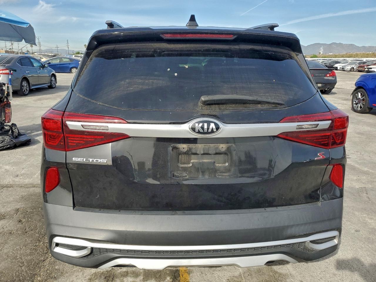 2021 KIA SELTOS S photo 6