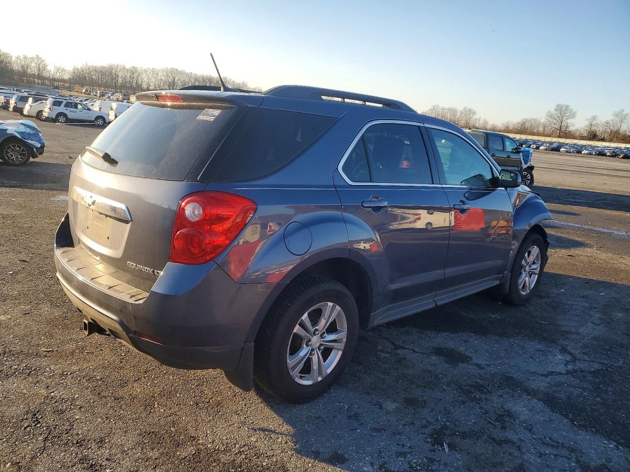 2014 CHEVROLET EQUINOX LT photo 3