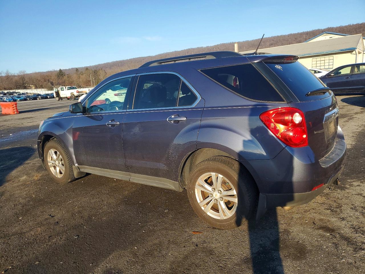 2014 CHEVROLET EQUINOX LT photo 2