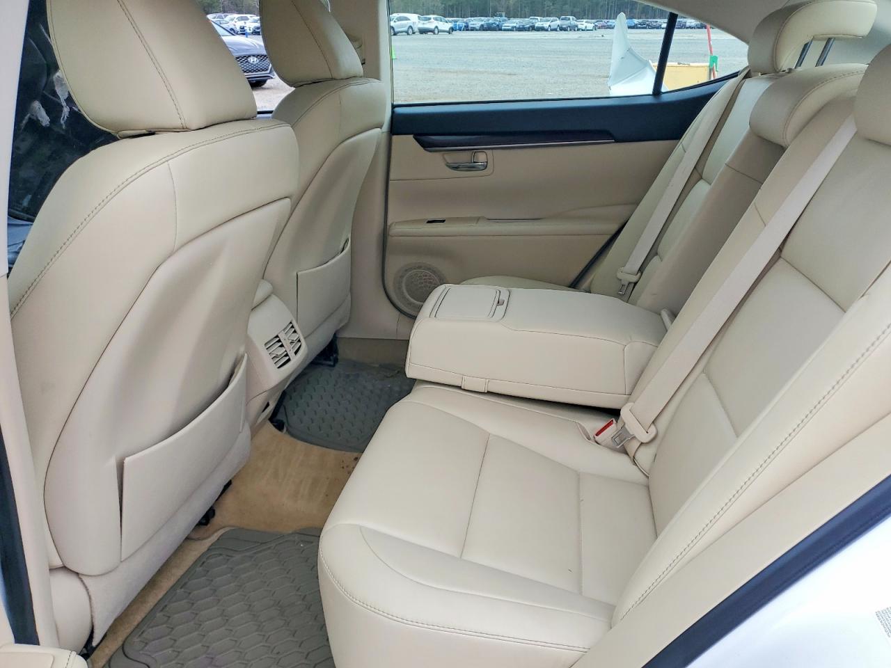2013 LEXUS ES 350 photo 10