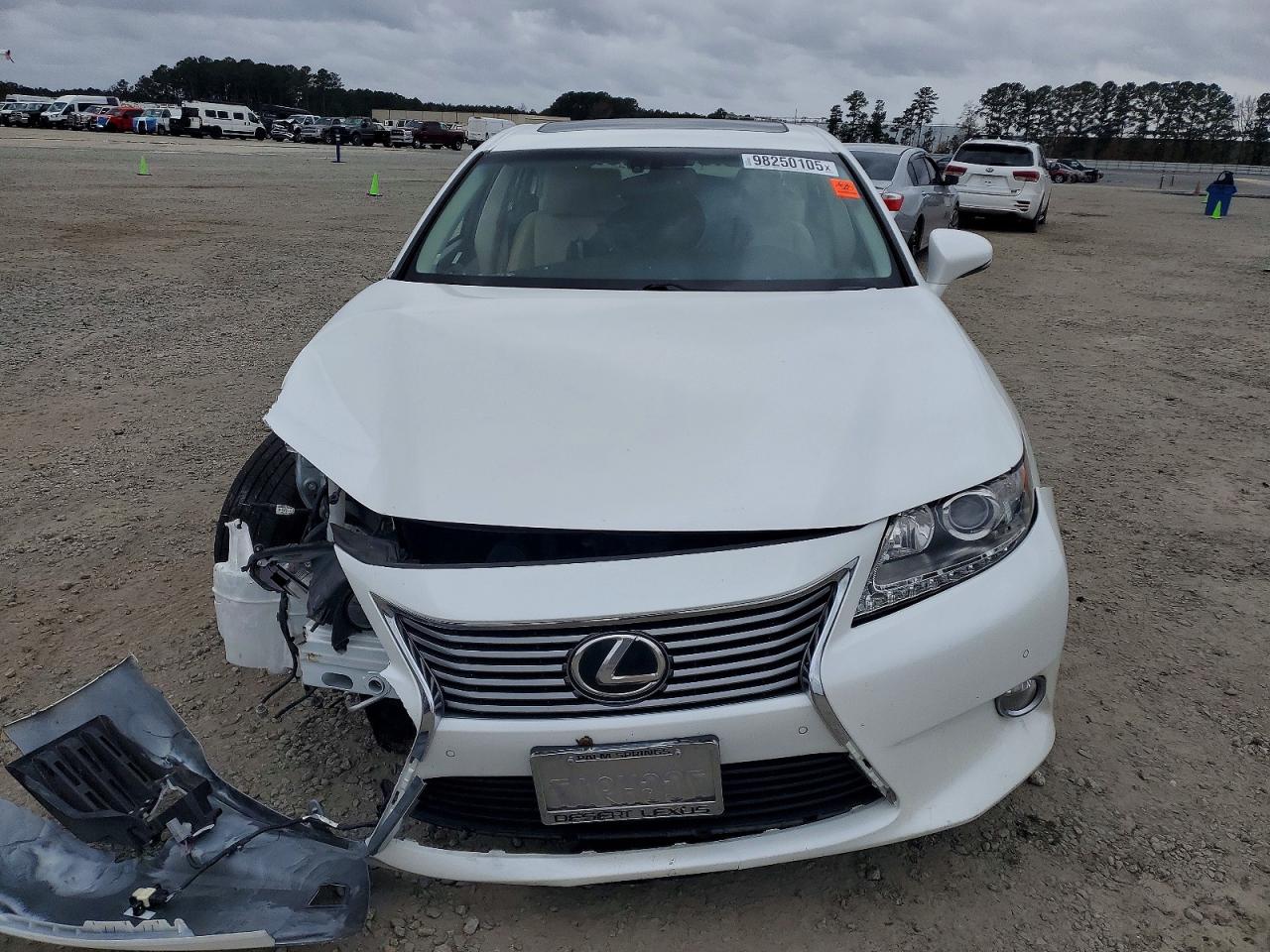 2013 LEXUS ES 350 photo 5