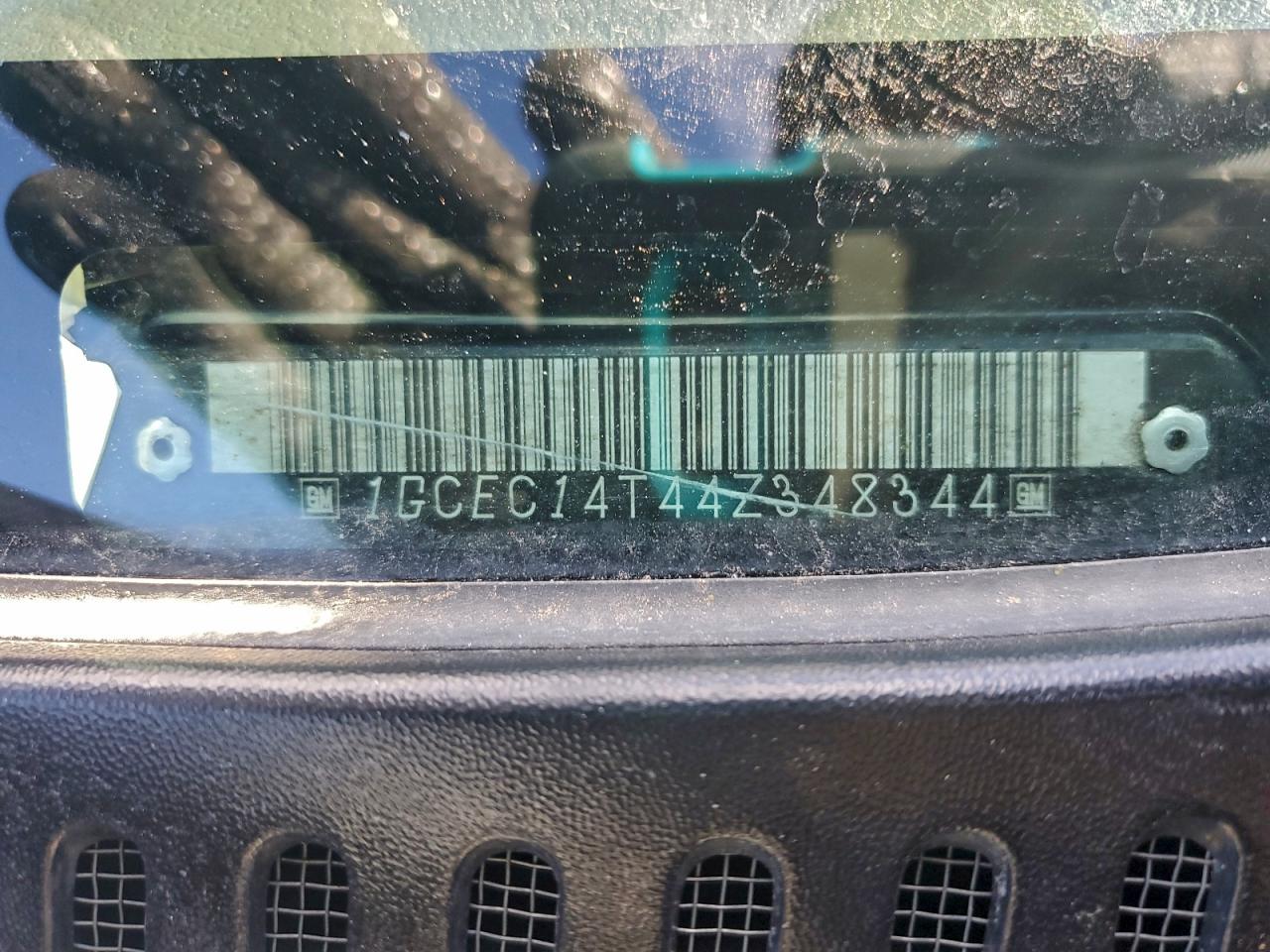 2004 CHEVROLET SILVERADO C1500 photo 13