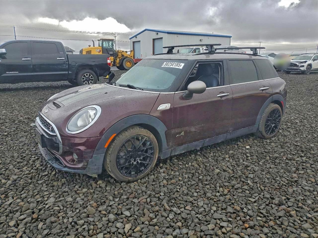 2017 MINI COOPER