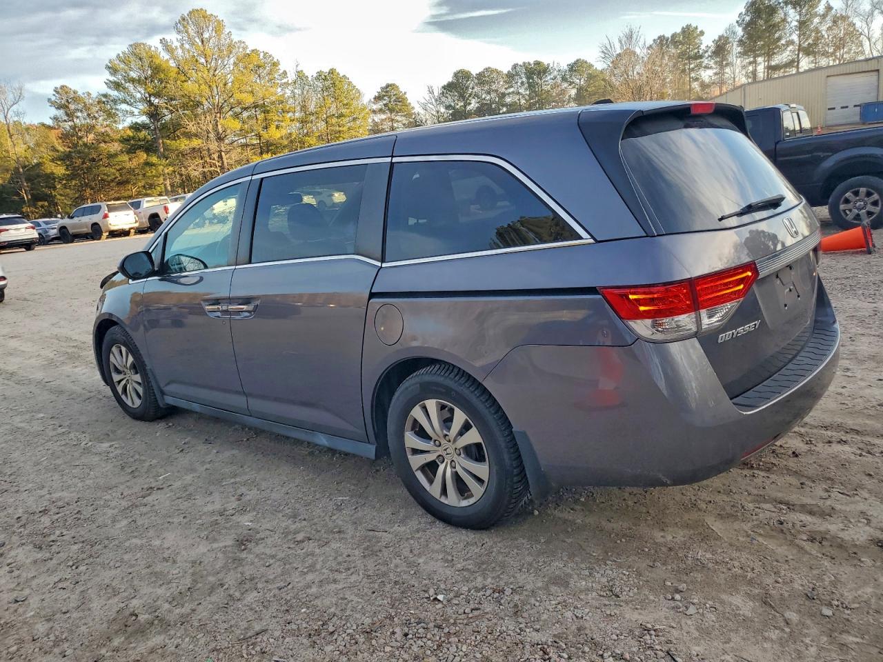 2016 HONDA ODYSSEY EXL photo 2