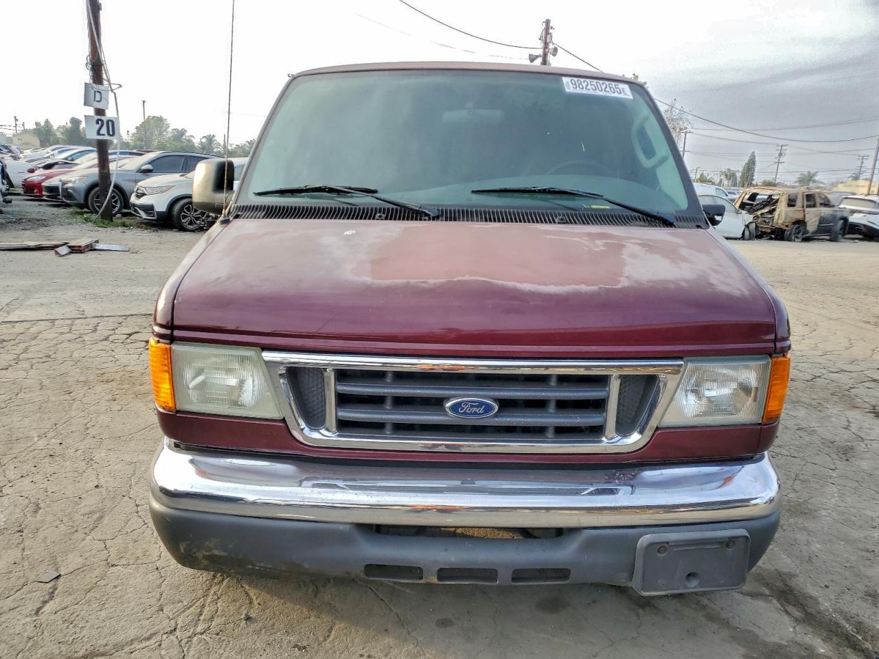 2006 FORD ECONOLINE E150 WAGON photo 5