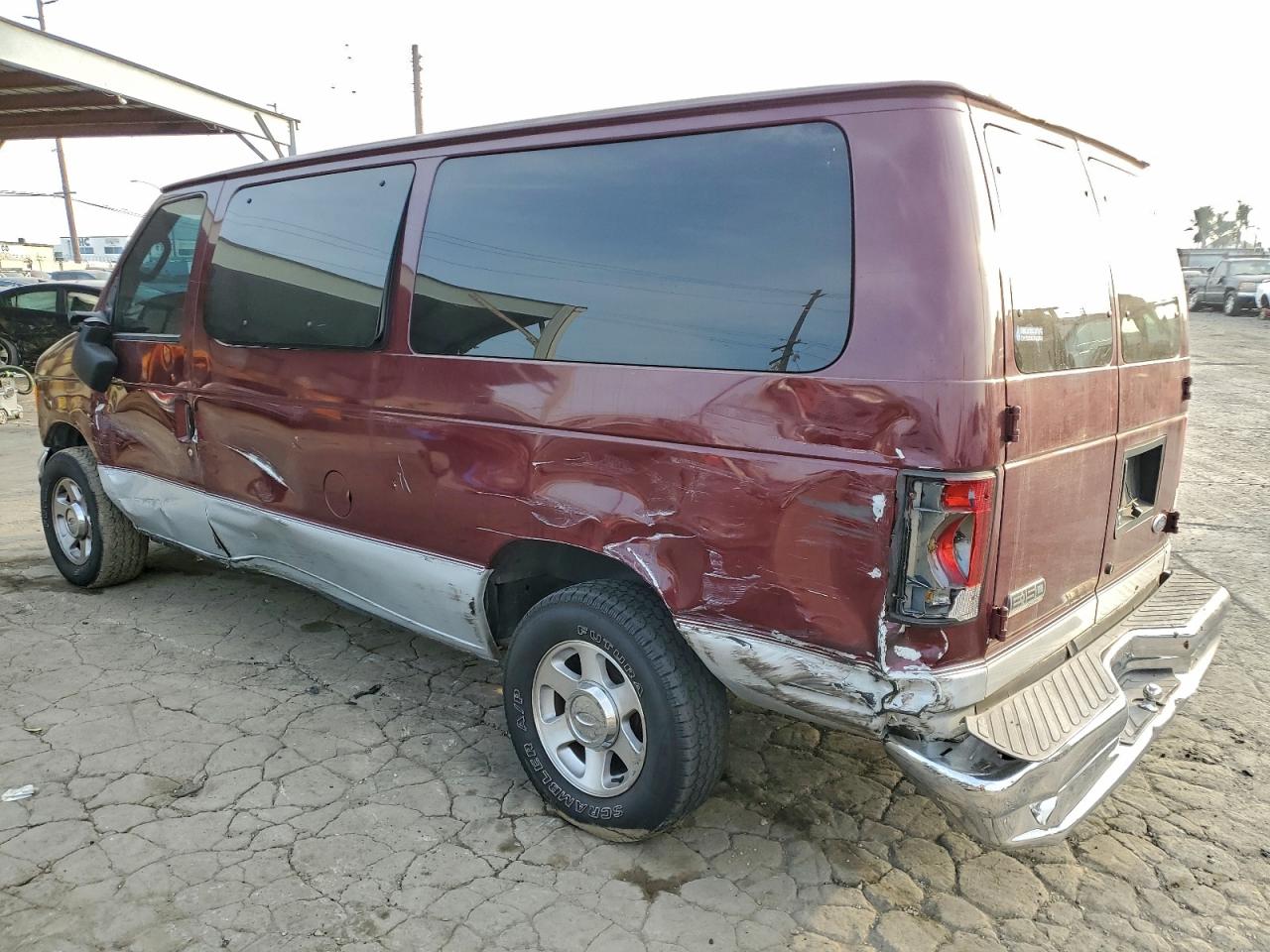 2006 FORD ECONOLINE E150 WAGON photo 2