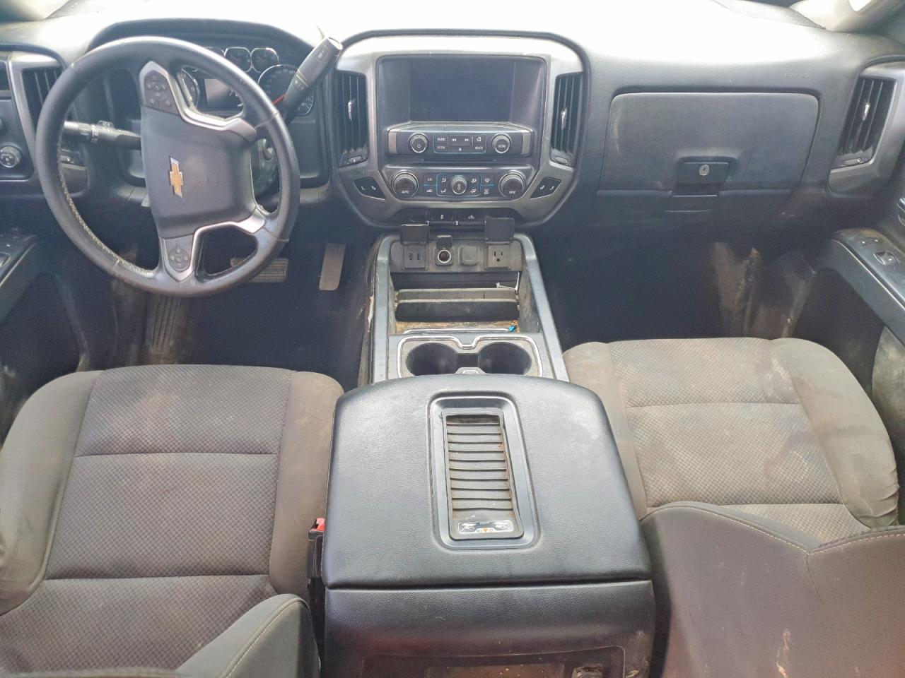 2018 CHEVROLET SILVERADO K1500 LT photo 8