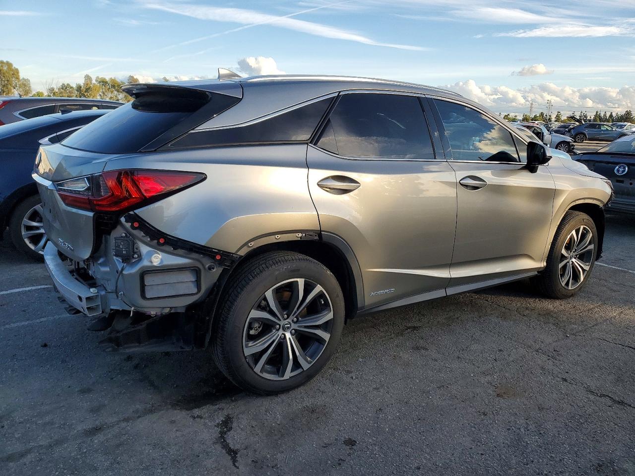 2020 LEXUS RX 450H photo 3
