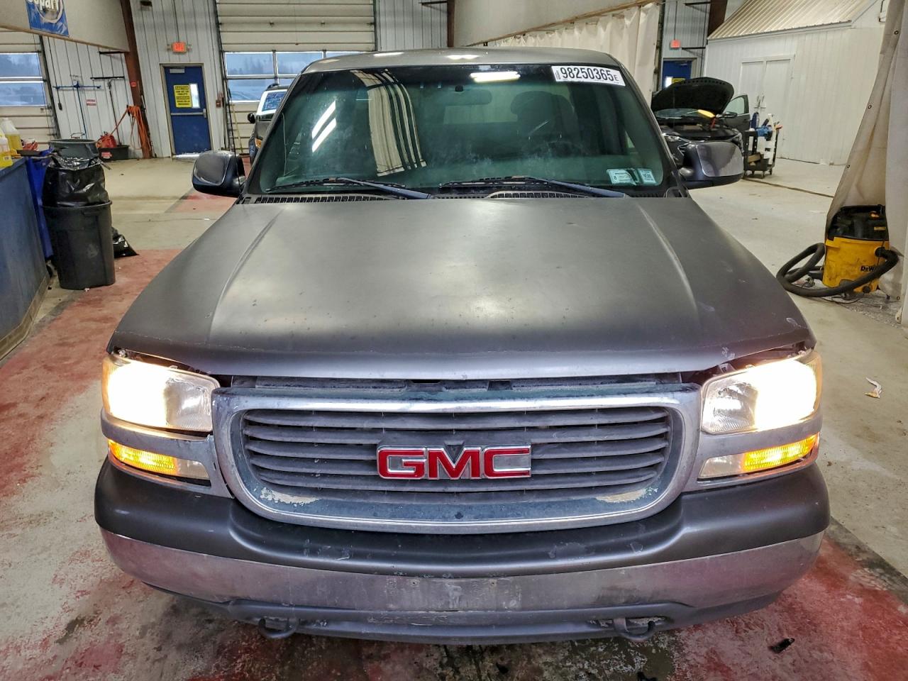 2001 GMC NEW SIERRA K1500 photo 5