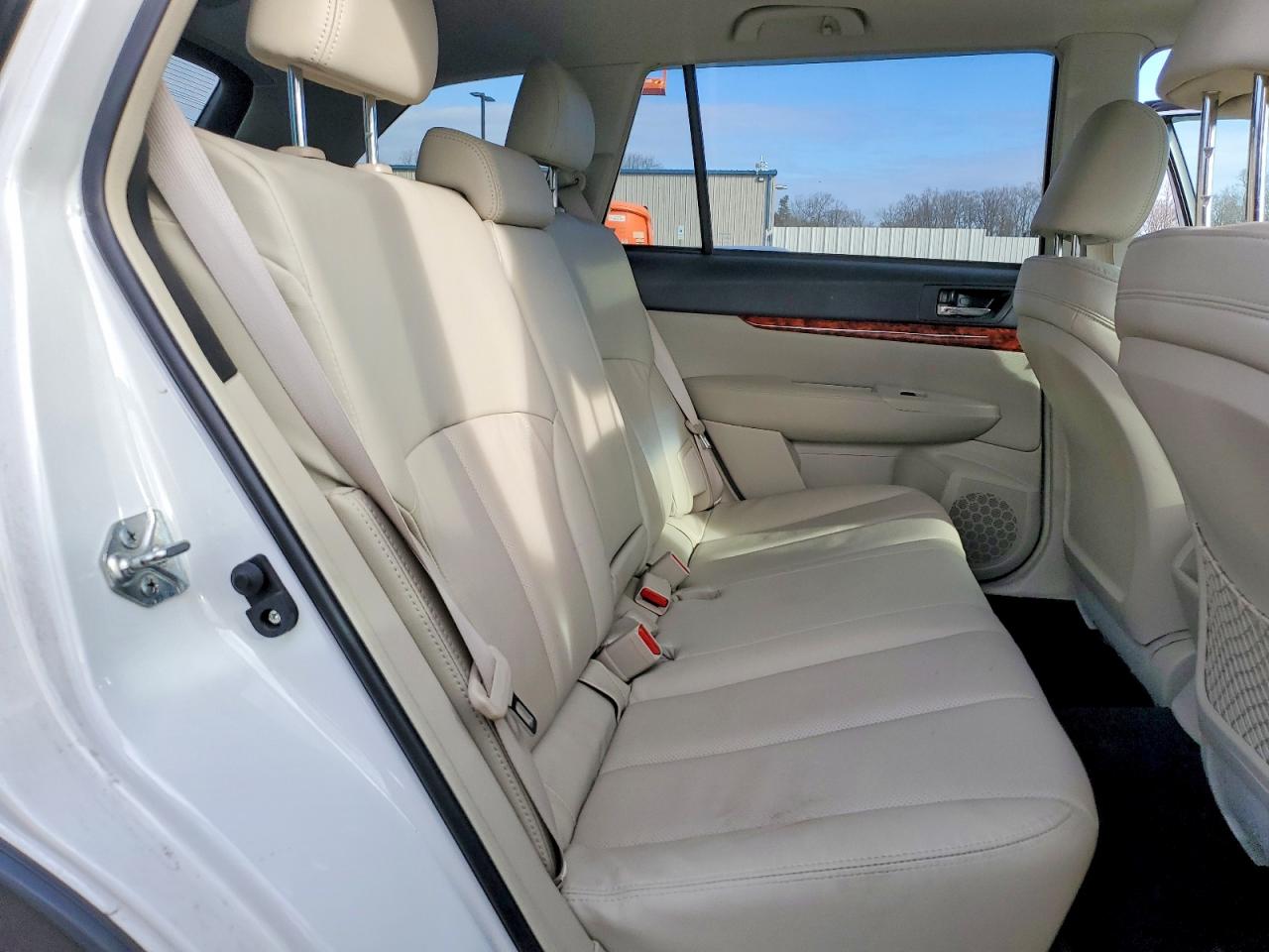 2011 SUBARU OUTBACK 2.5I LIMITED photo 11