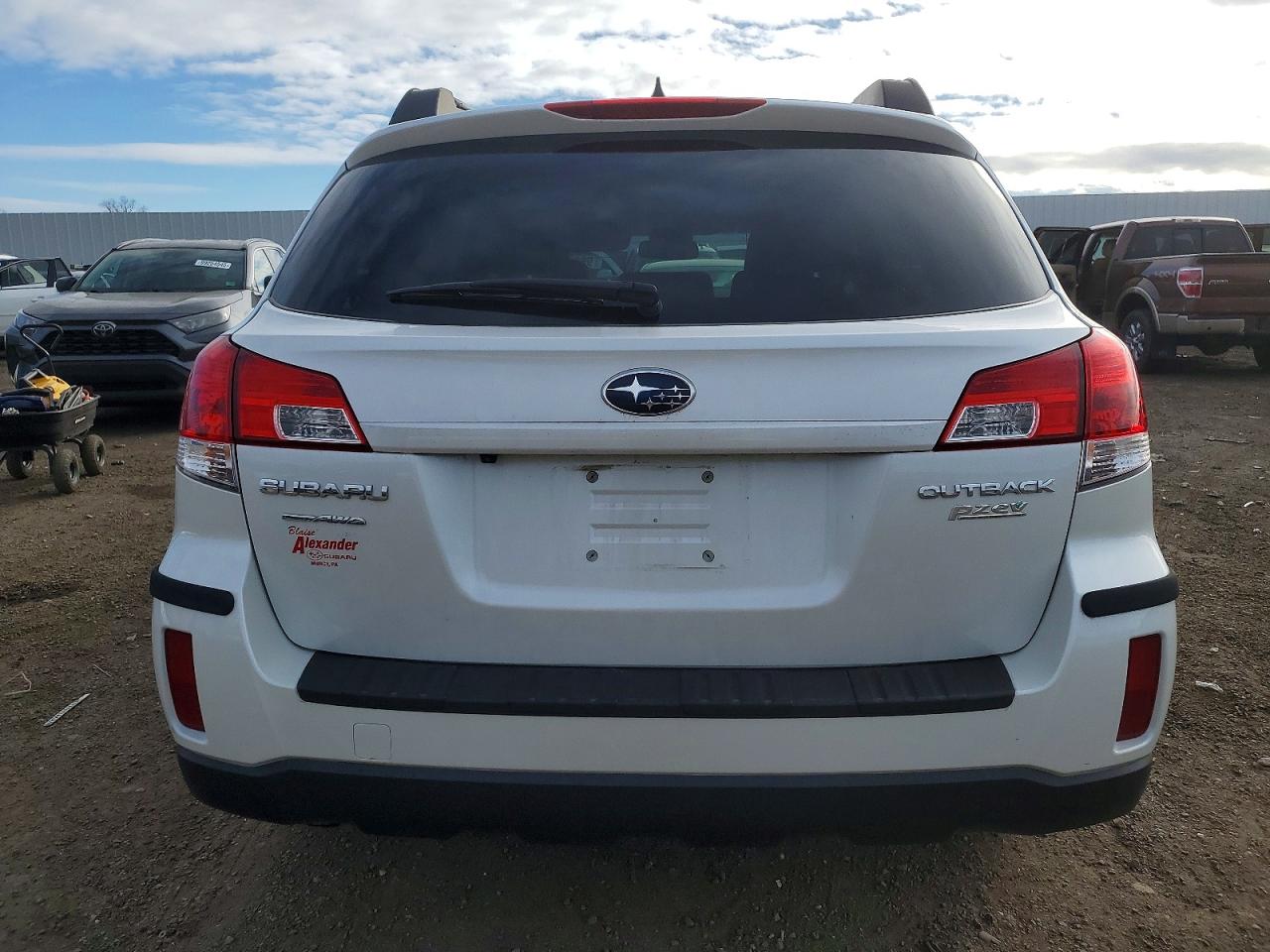 2011 SUBARU OUTBACK 2.5I LIMITED photo 6