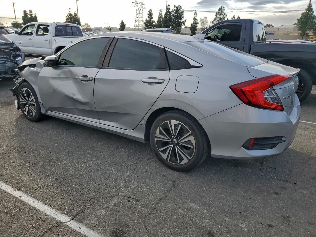 2016 HONDA CIVIC EX photo 2