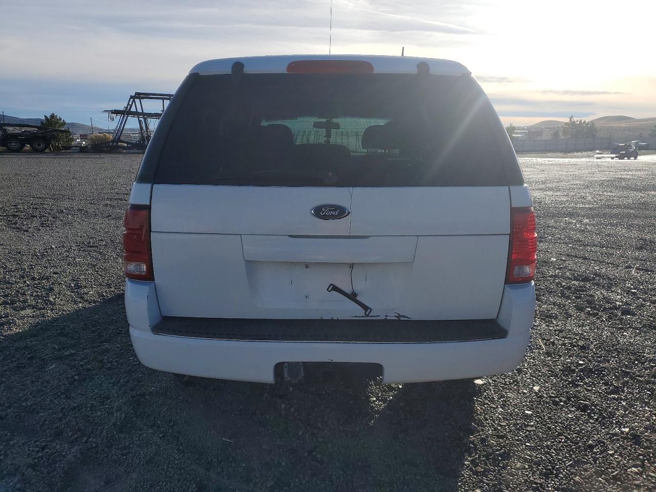 2005 FORD EXPLORER XLT photo 6