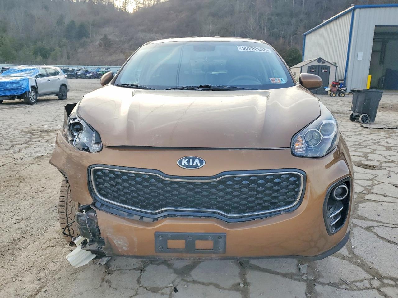 2017 KIA SPORTAGE LX photo 5