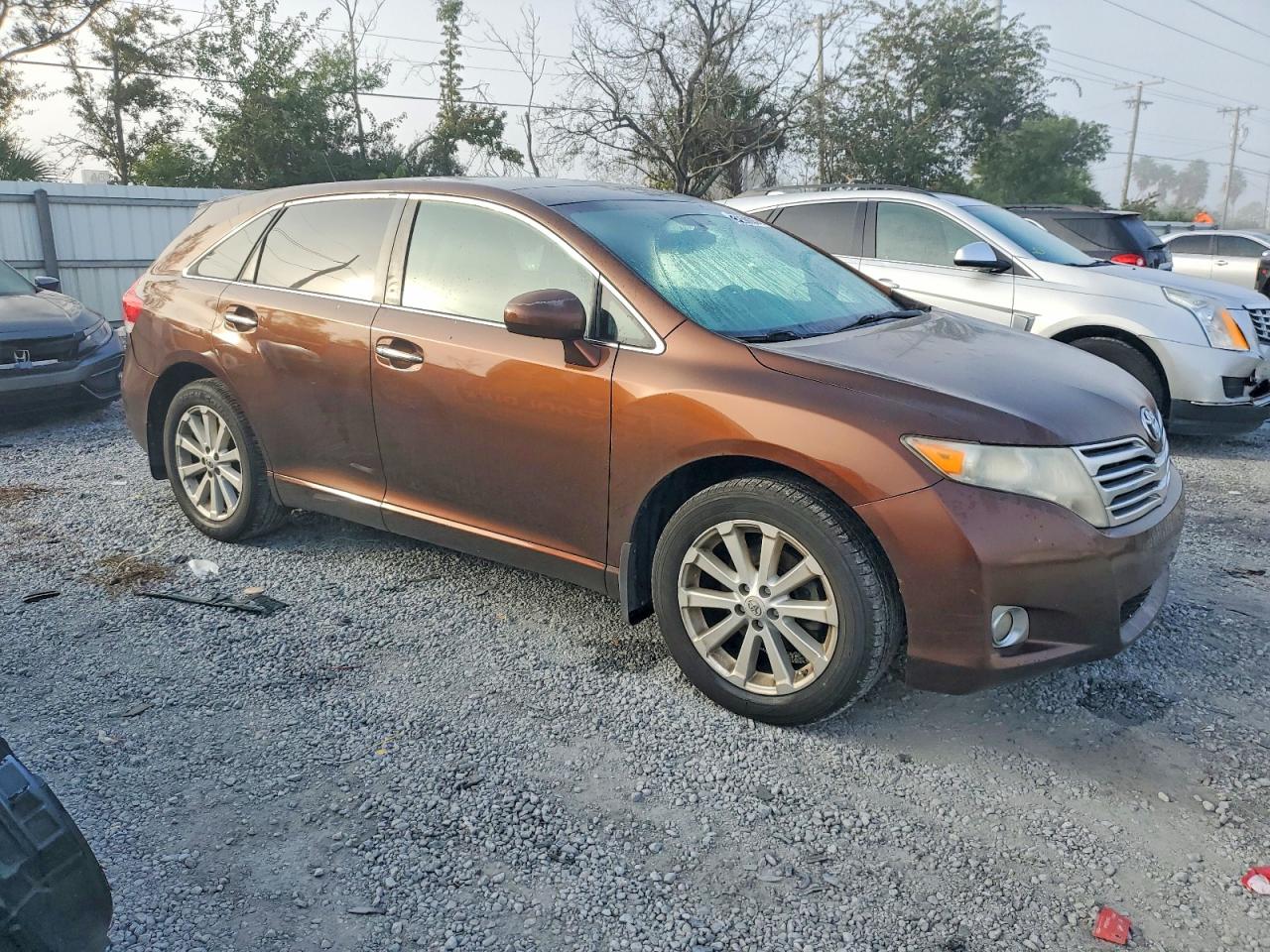 2011 TOYOTA VENZA photo 4