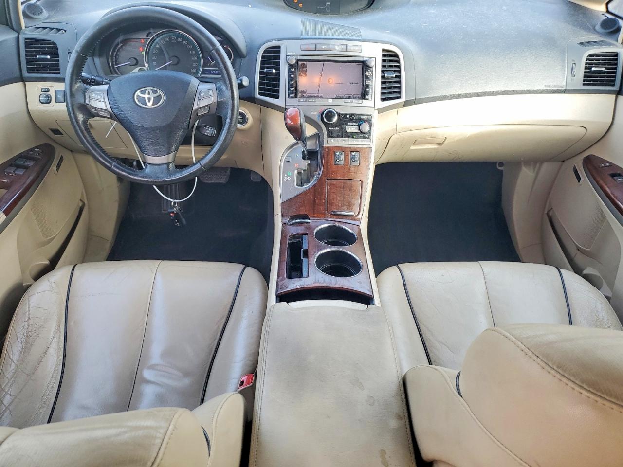 2011 TOYOTA VENZA photo 8