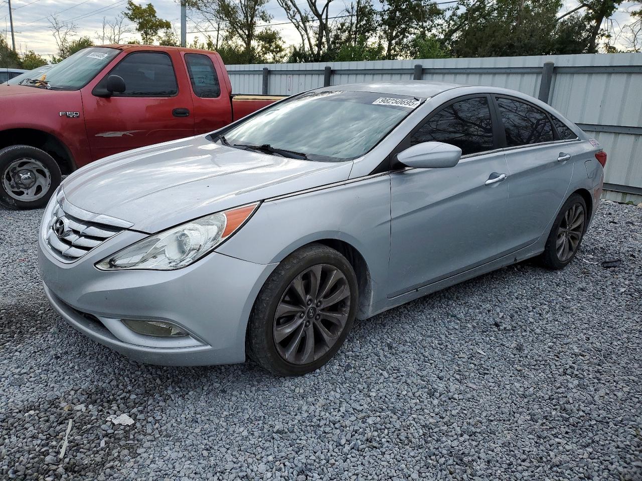 2011 HYUNDAI SONATA