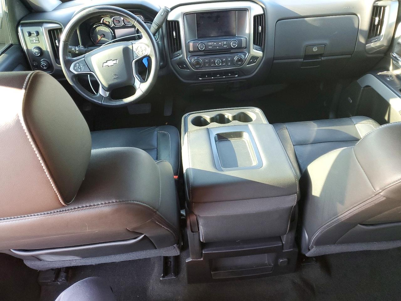 2018 CHEVROLET SILVERADO K1500 LT photo 8