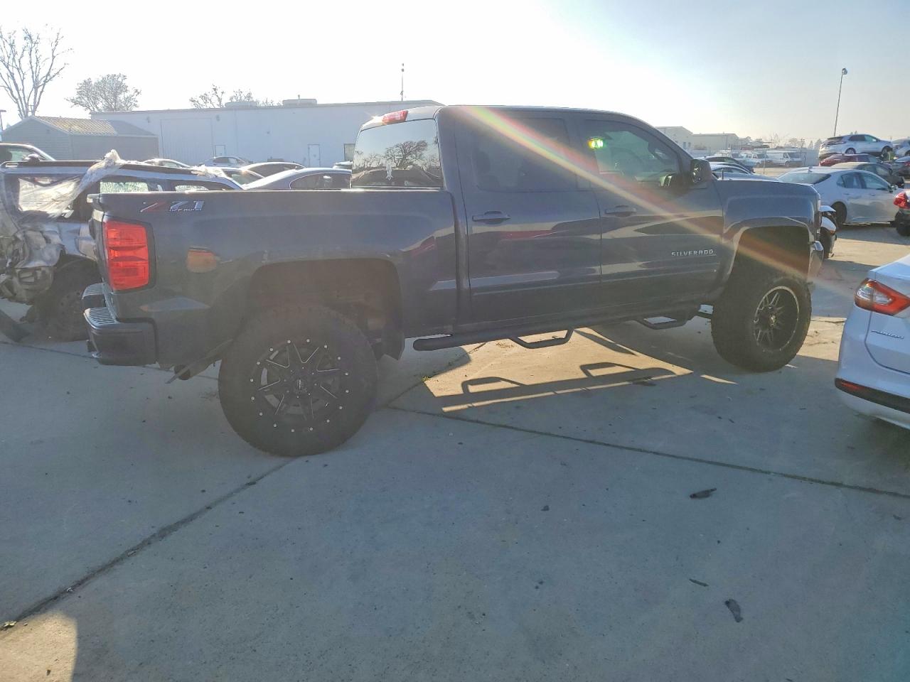 2018 CHEVROLET SILVERADO K1500 LT photo 3