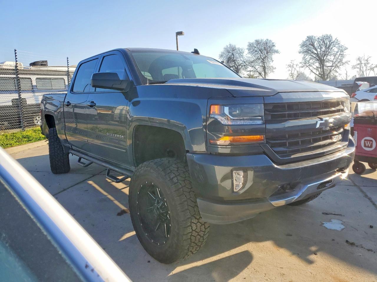 2018 CHEVROLET SILVERADO K1500 LT photo 4