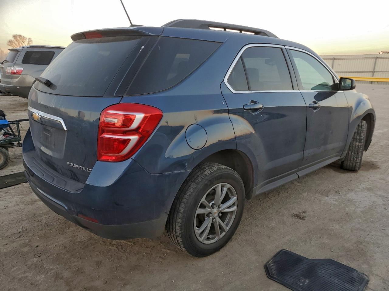 2016 CHEVROLET EQUINOX LT photo 5