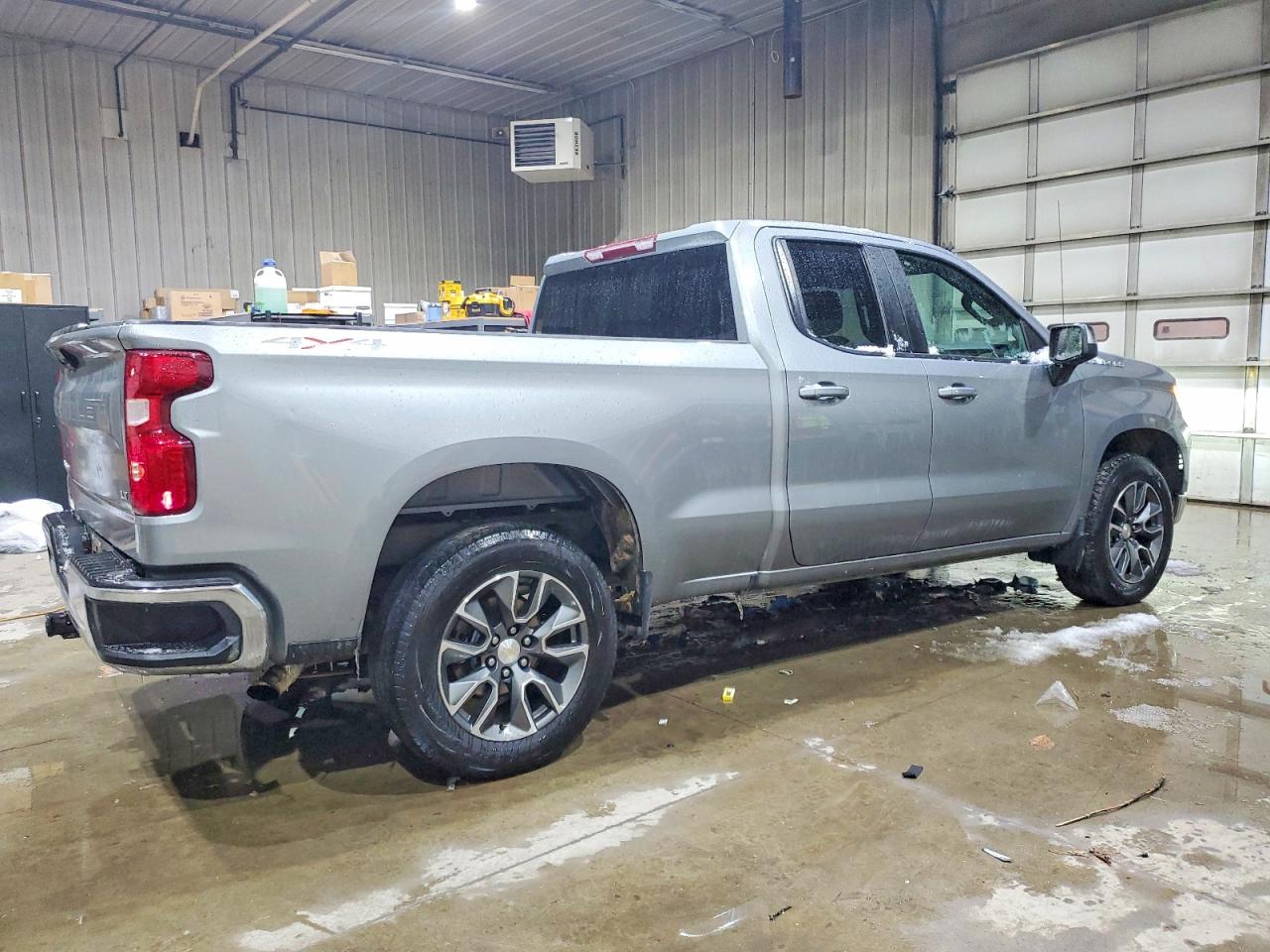 2023 CHEVROLET SILVERADO K1500 LT-L photo 3