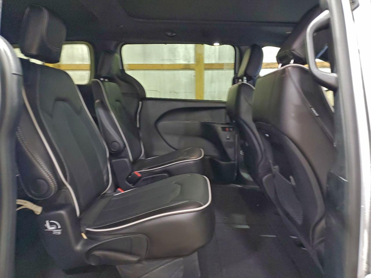 2026 CHRYSLER PACIFICA LIMITED photo 11