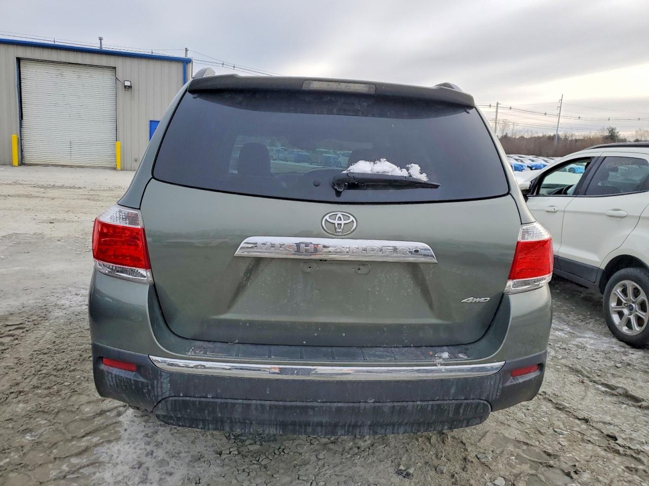 2013 TOYOTA HIGHLANDER BASE photo 6
