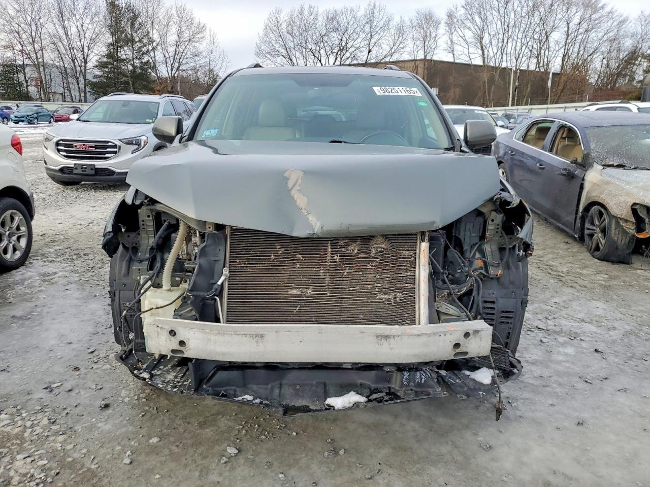 2013 TOYOTA HIGHLANDER BASE photo 5