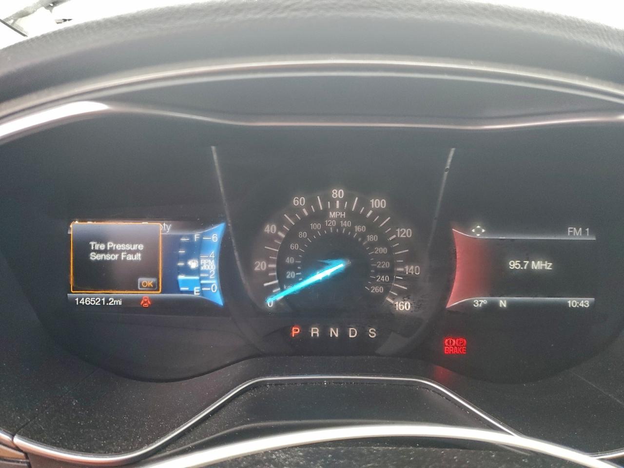 2017 FORD FUSION SE photo 9