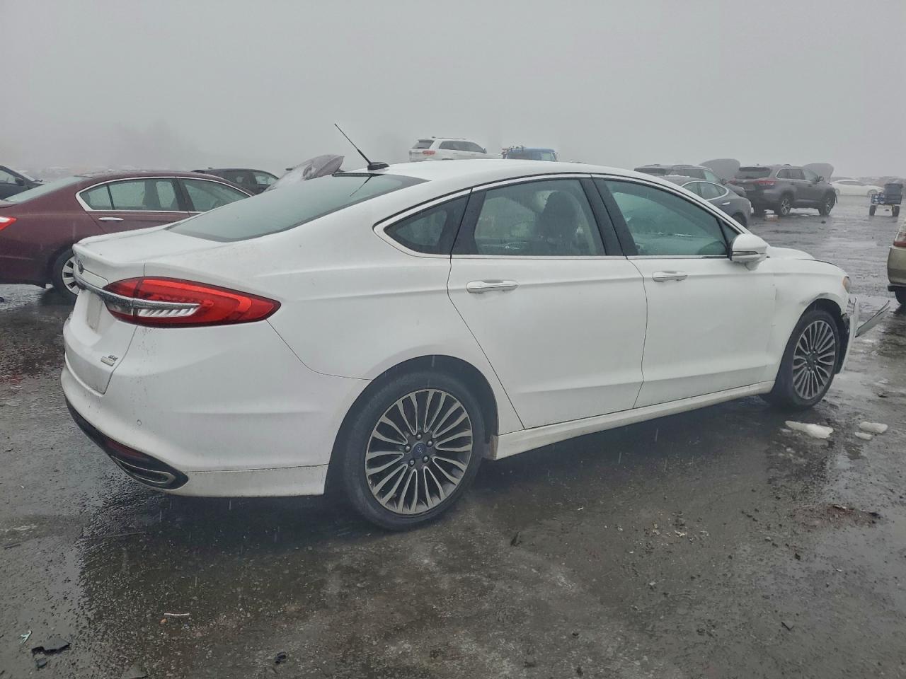 2017 FORD FUSION SE photo 3