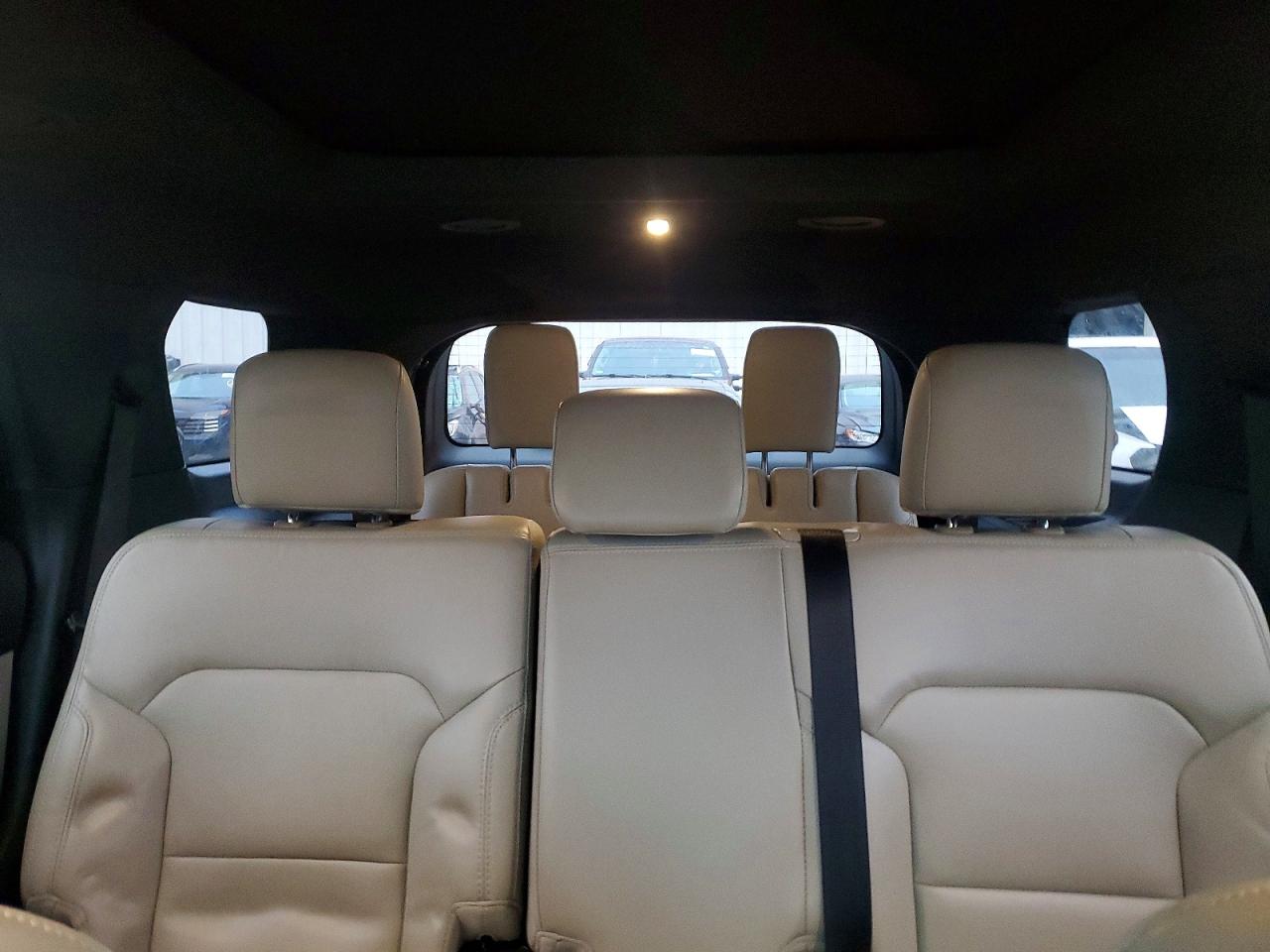2019 FORD EXPLORER XLT photo 10