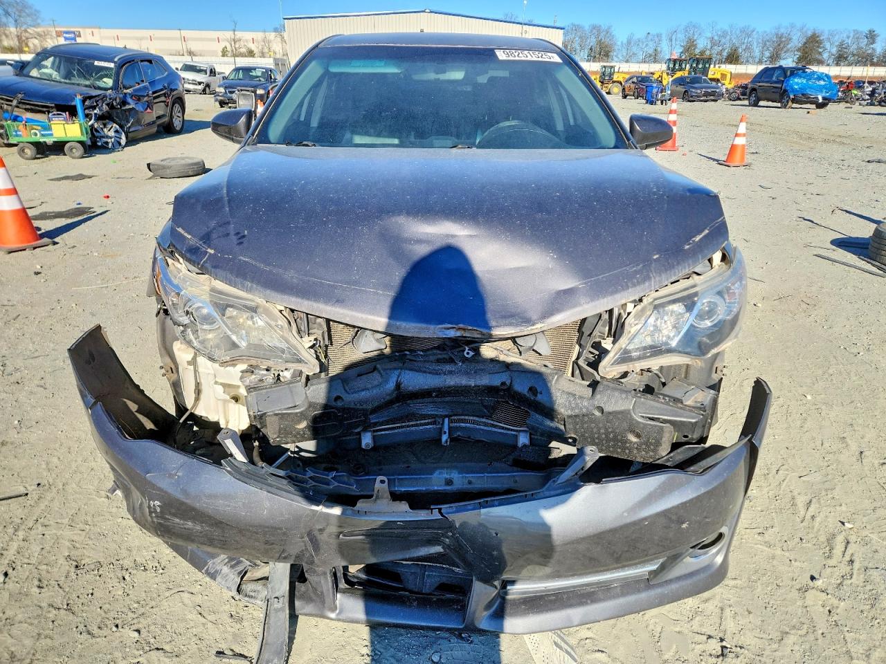 2014 TOYOTA CAMRY L photo 5
